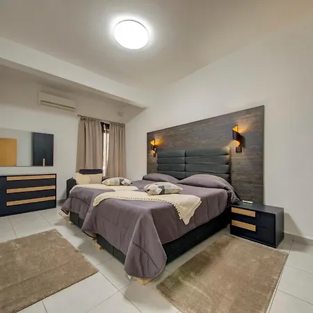 Διαμέρισμα St Julians Aptartment 2 *