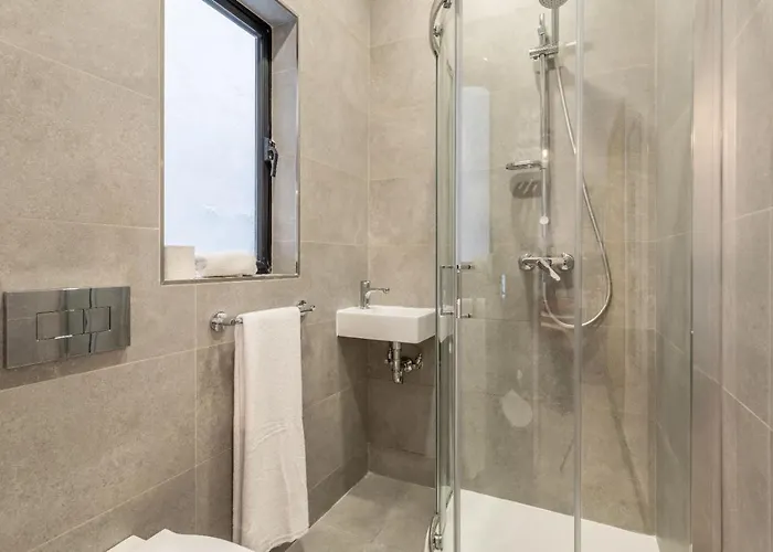 St Julians Aptartment 2 *